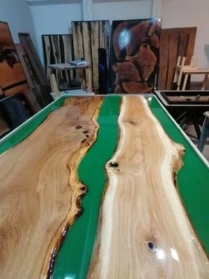 Mobilier din lemn masiv si rasina Ilfov