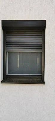 Rulouri aluminiu cu plasa de insecte