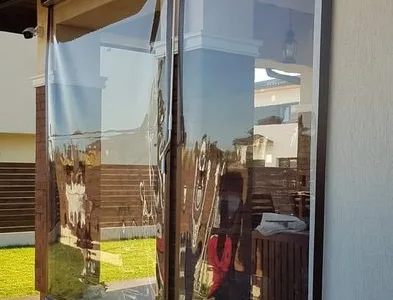 Rulouri terase transparente