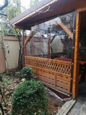 Rulouri terase transparente