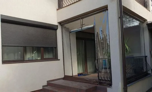 Rulouri terase transparente