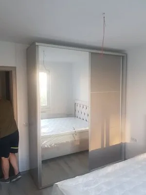 Mobila La Comanda