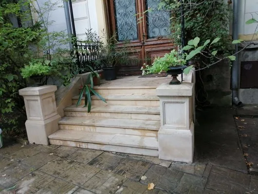 Indepartare grafitti - curatenie Bucuresti