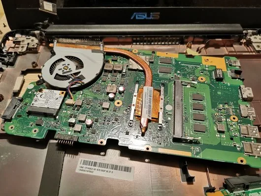 Reparatii laptopuri Bucuresti