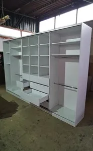 Mobilier la comanda