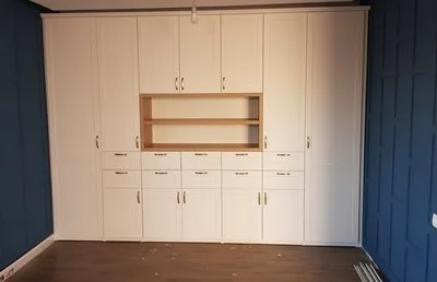 Mobilier la comanda