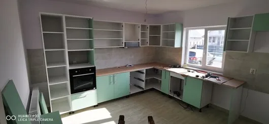 Mobilier la comanda