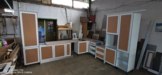 Mobilier la comanda