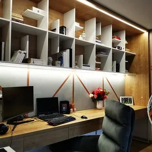 Mobilier la comanda