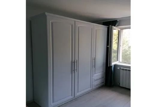 Mobilier la comanda