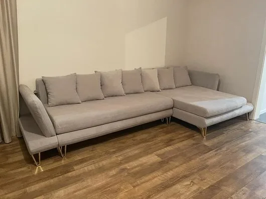 Mobilier tapitat personalizat
