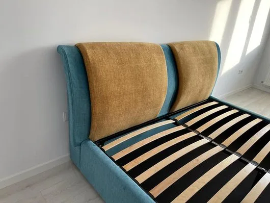 Mobilier tapitat personalizat