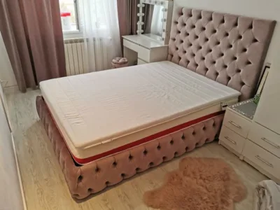 Mobilier tapitat personalizat
