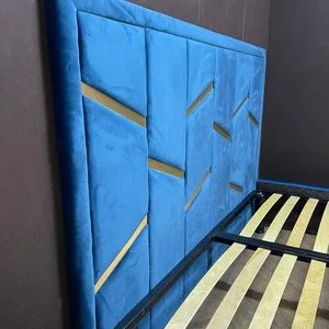 Mobilier tapitat personalizat