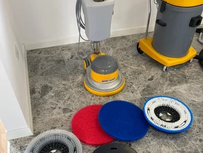 Servicii de curatenie