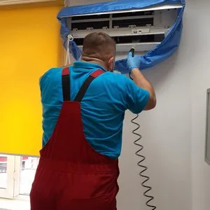 Reparatii - igienizare - incarcare cu freon aparate aer conditionat - Bucuresti