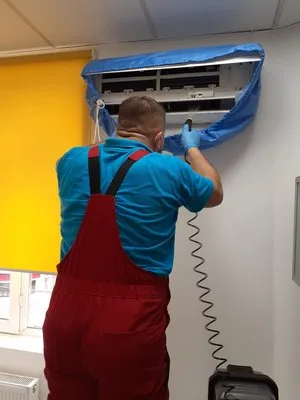 Reparatii - igienizare - incarcare cu freon aparate aer conditionat - Bucuresti