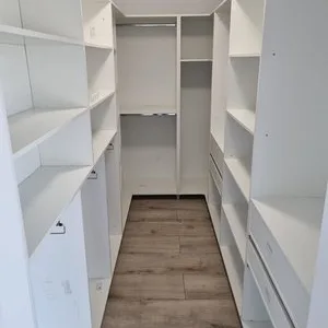 Mobilier la comanda Bucuresti