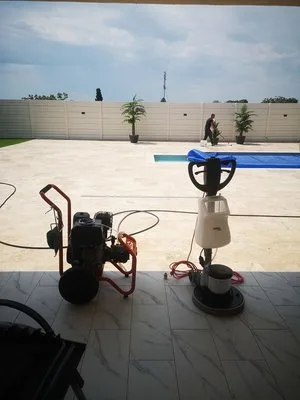 Fatade - acoperisuri - piscine