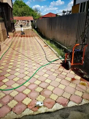 Fatade - acoperisuri - piscine