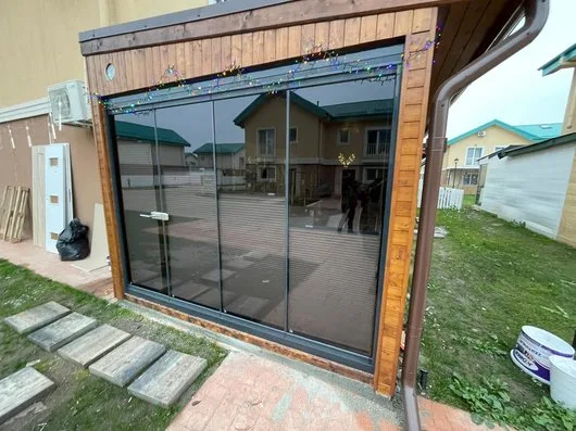 Inchideri terasa cu sticla