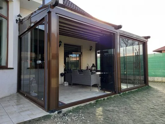 Inchideri terasa cu sticla