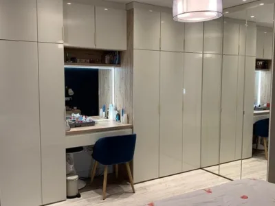 Mobilier la comanda