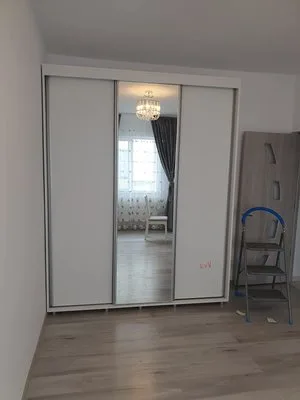 Mobilier la comanda