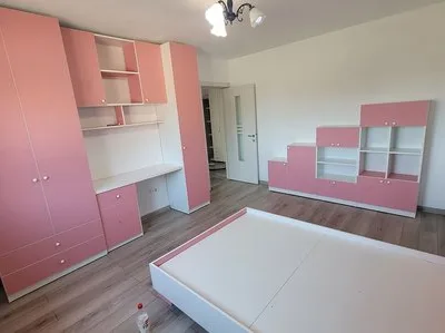 Mobilier la comanda