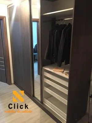 Mobilier la comanda