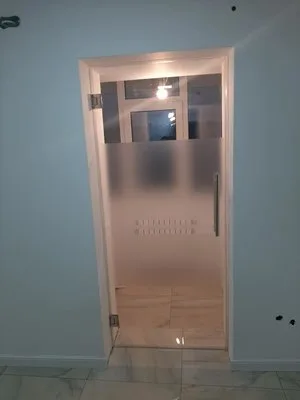 Usi glisante si batante