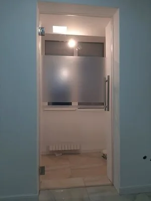 Usi glisante si batante
