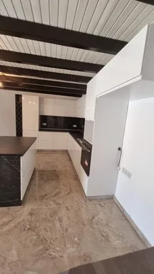 Mobila la comanda
