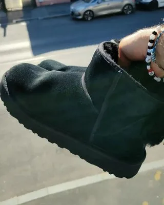 Atelier curatare si vopsire incaltaminte & accesorii Bucuresti