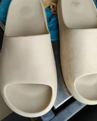 Atelier curatare si vopsire incaltaminte & accesorii Bucuresti