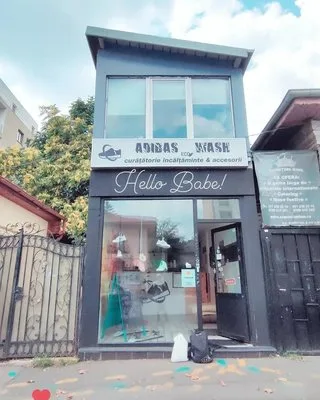 Atelier curatare si vopsire incaltaminte & accesorii Bucuresti