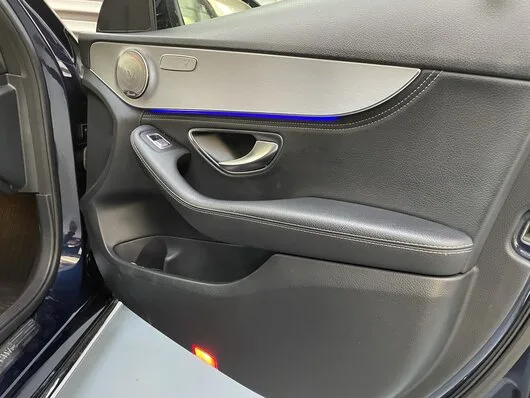 Atelier cosmetica auto si instalari multimedia - Bucuresti