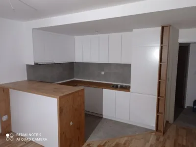 Mobila la comanda