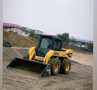 Excavatii ,evacuari de pamant si moloz - terasamente - Voluntari