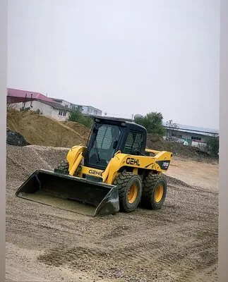 Excavatii ,evacuari de pamant si moloz - terasamente - Voluntari
