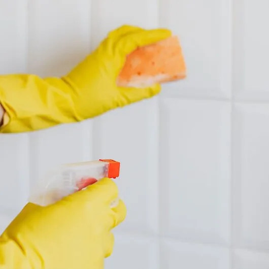 Dew Cleaning Concept