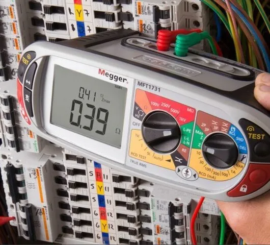 Executie - reparatii instalatii electrice Bucuresti