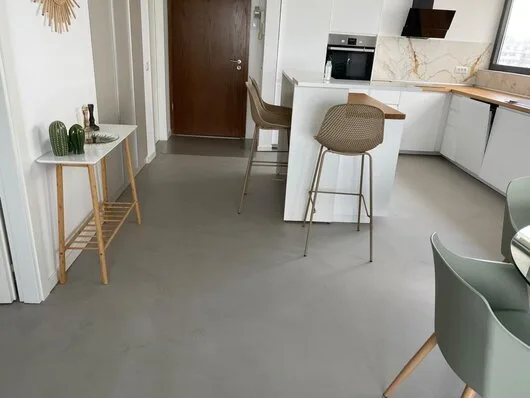 Finisaje pardoseli si pereti cu microciment - Bucuresti