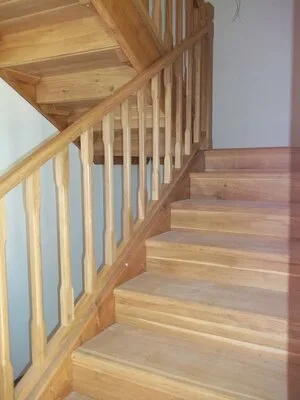 Usi - ferestre - scari din lemn stratificat - Magurele / Ilfov