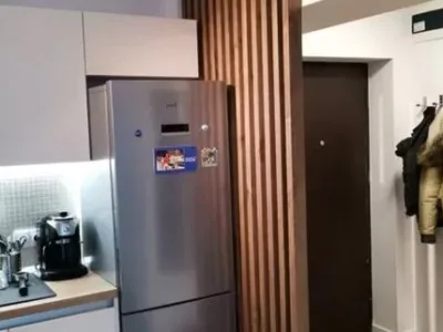 Usi - ferestre - mobilier restaurant - pergole din lemn - Bucuresti