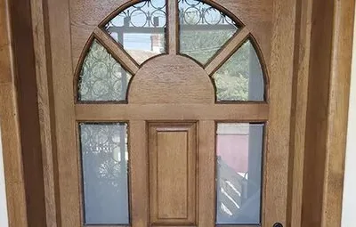 Usi - ferestre - mobilier restaurant - pergole din lemn - Bucuresti