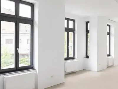 Tamplarie de lemn stratificat pentru interior si exterior