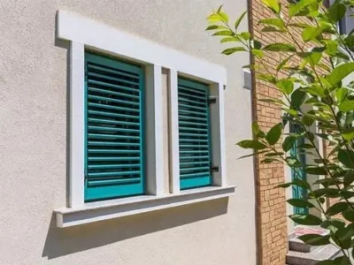 Tamplarie de lemn stratificat pentru interior si exterior