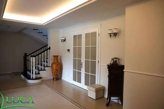 Tamplarie de lemn stratificat pentru interior si exterior
