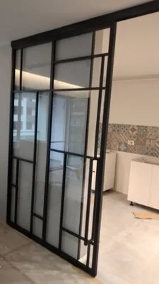 Pereti despartitori si usi interior din sticla - Bucuresti